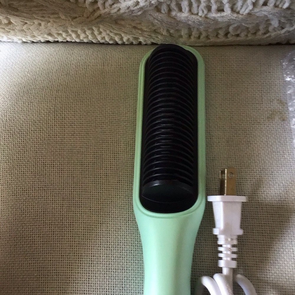 Mint Green Hair Straightening Brush